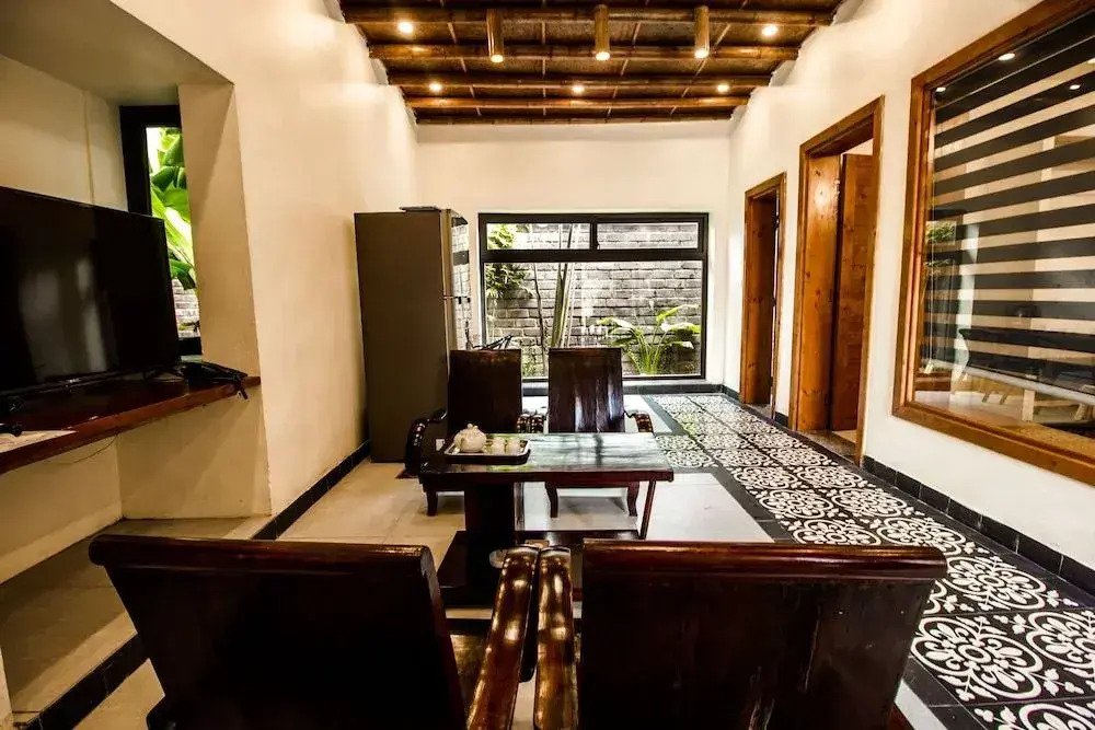 Tam Coc Banana Bungalow