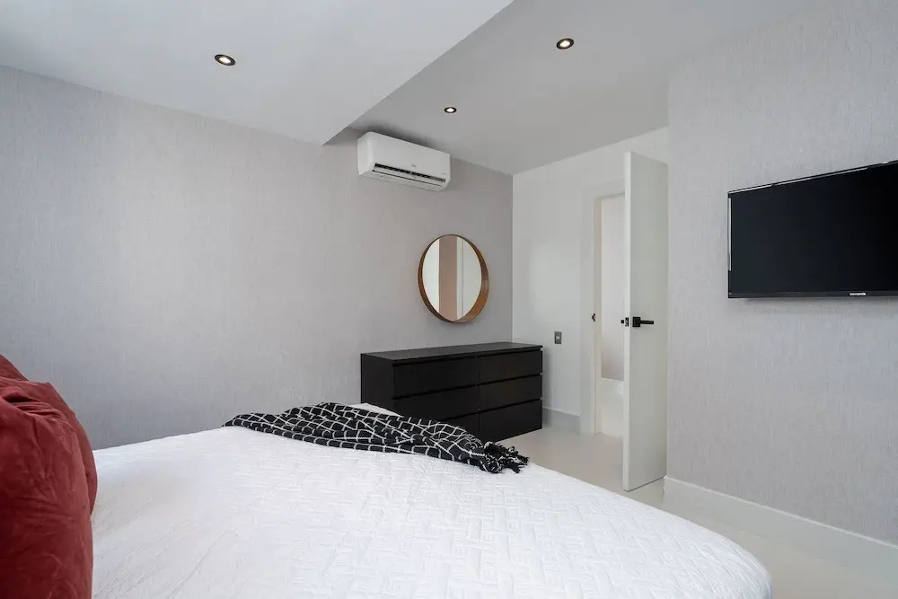 Shalom Residences By YellowKey