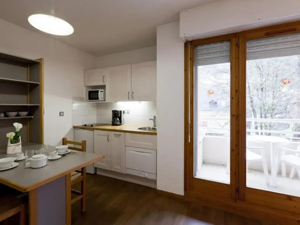 Appartement Brides-les-Bains, 1 pièce, 2 personnes - FR-1-512-114