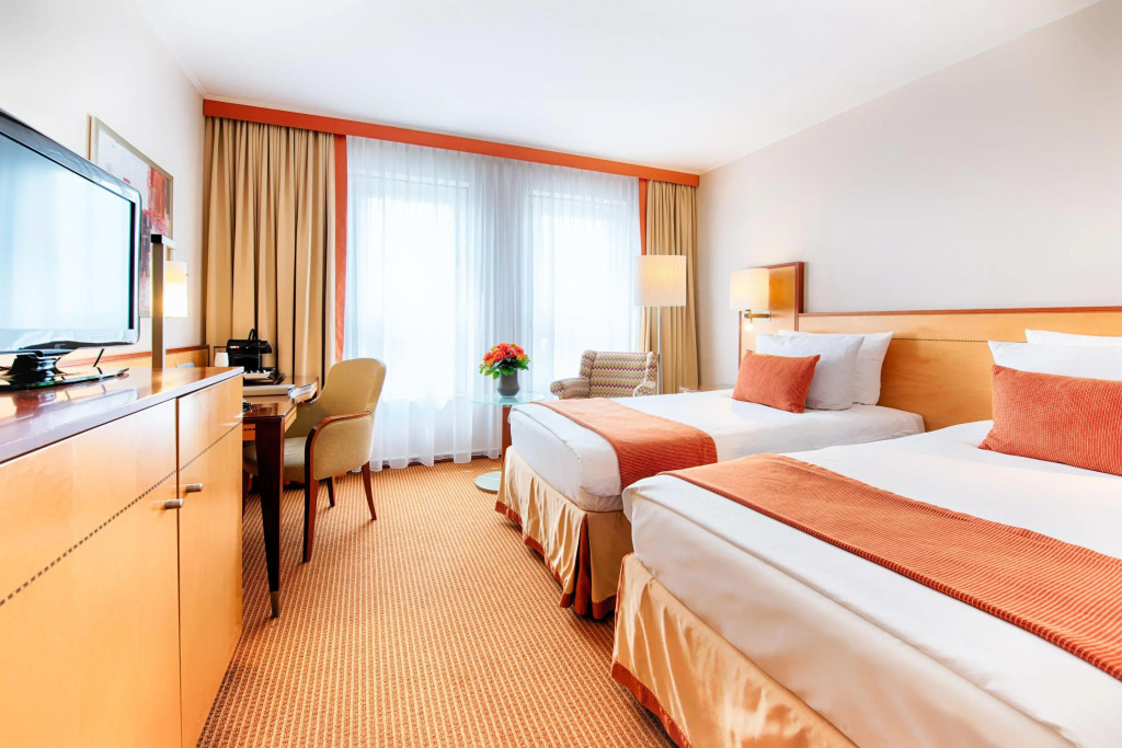 Отель The Q - Quadro City Hotel