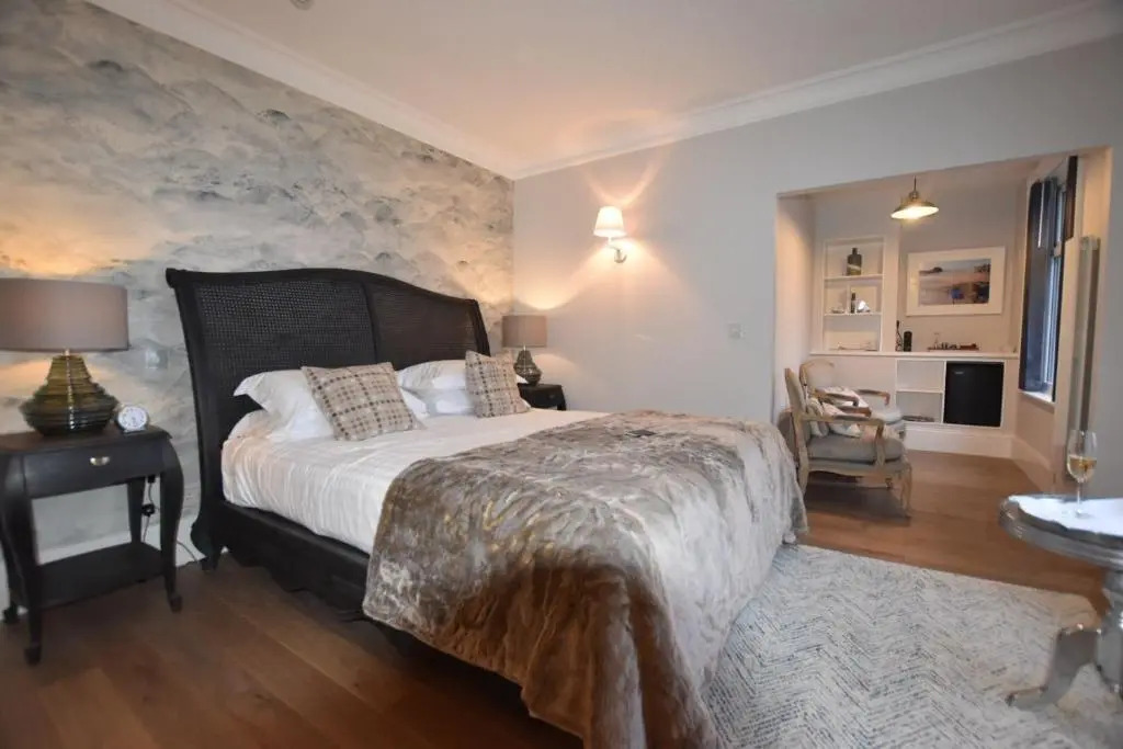 Watersmeet Hotel