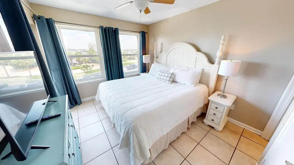 Poolside Villas 308 2 Bedroom Condo by RedAwning