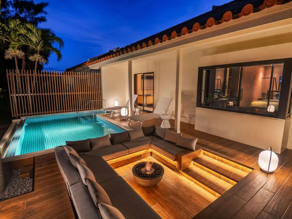 FUSAKI BEACH RESORT HOTEL & VILLAS