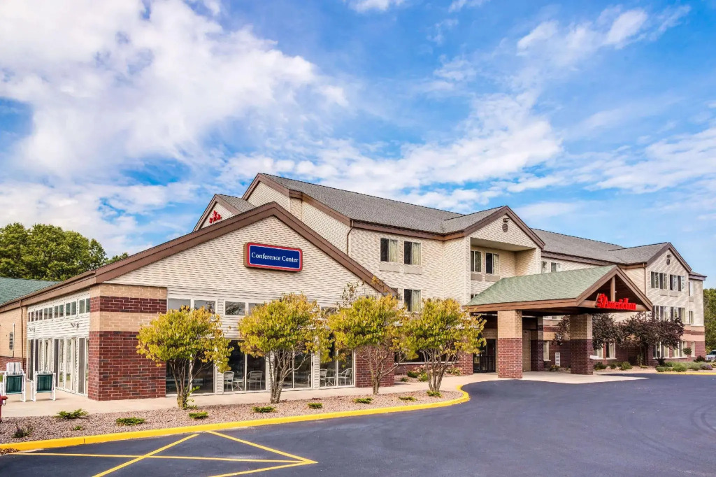 Comfort Inn & Suites New Lisbon