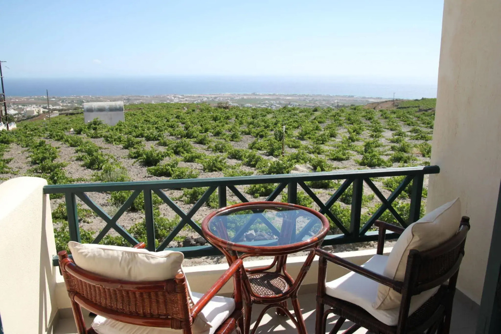 Ampelos Executive Houses