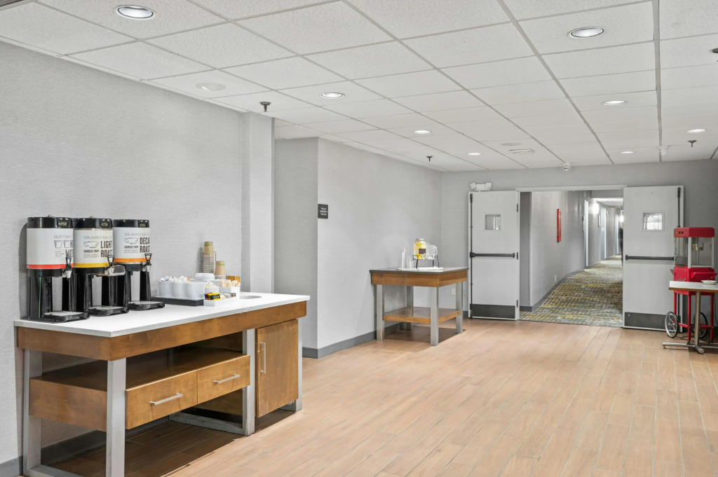 Hampton Inn Cleveland-Westlake