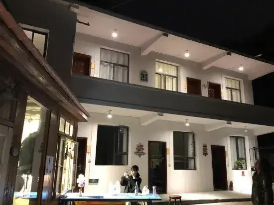 Roame Hostel