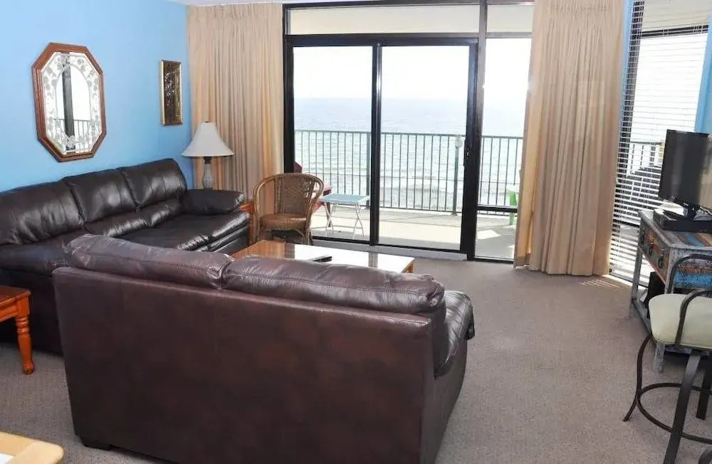 Verandas 901 - 4 Br condo by RedAwning