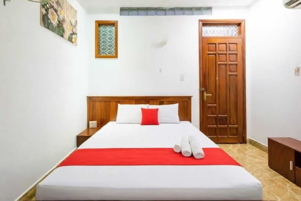 Collection O Long Phung Hotel