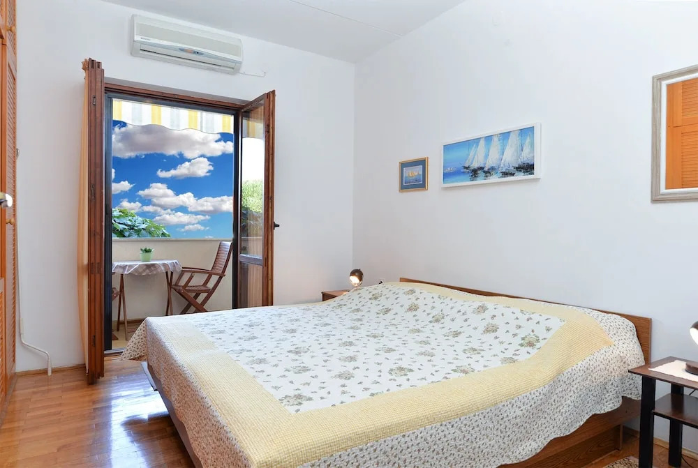 Apartment 1174