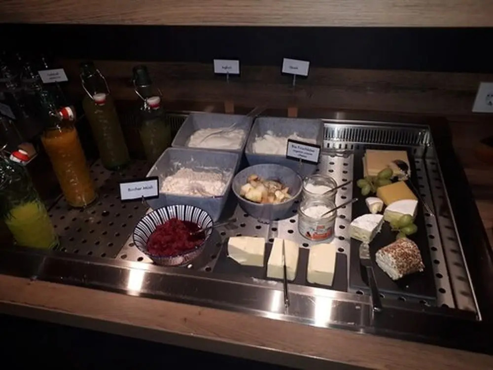 ECOME Hotel