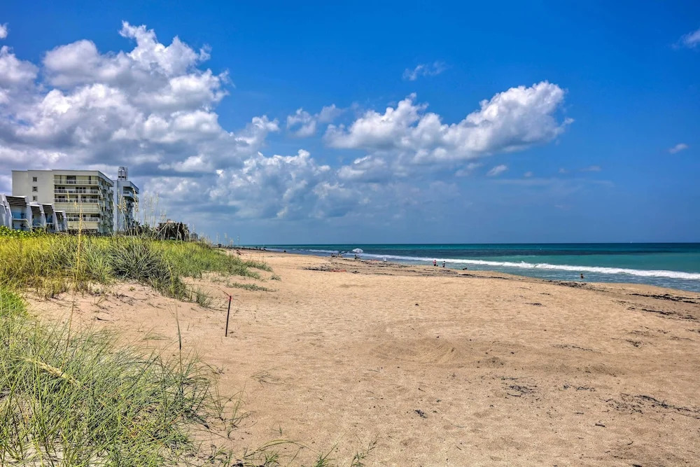Boat Owner's Paradise: Jensen Beach Home w/ Dock!