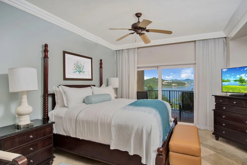 Ritz Carlton Club 3br Residence