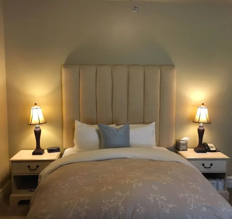 Blue Bay Inn