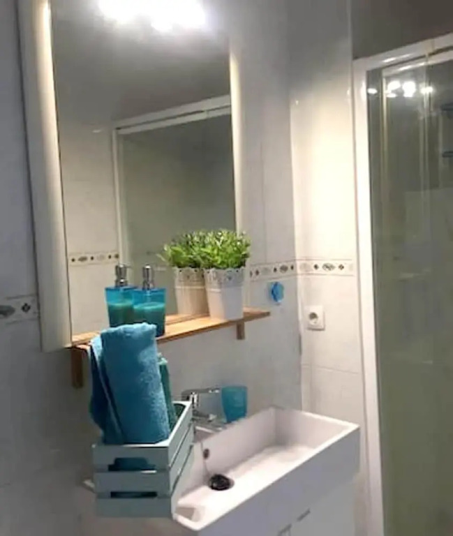 Studio in Benalmádena, With Wonderful sea View, Shared Pool and Furnished Terrace