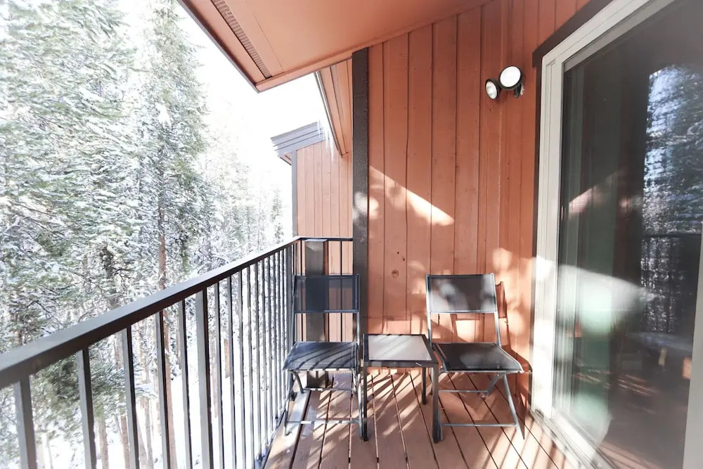 Whisk Away to Winter Park! 2 BDR 5 Min From Skiing