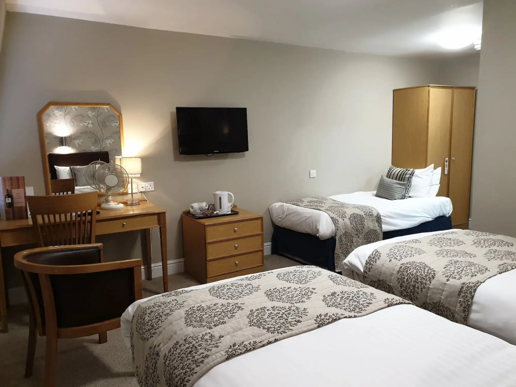 Red Lion Hotel