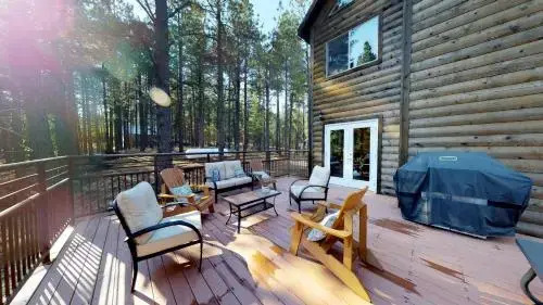 Lil Cascade Lodge