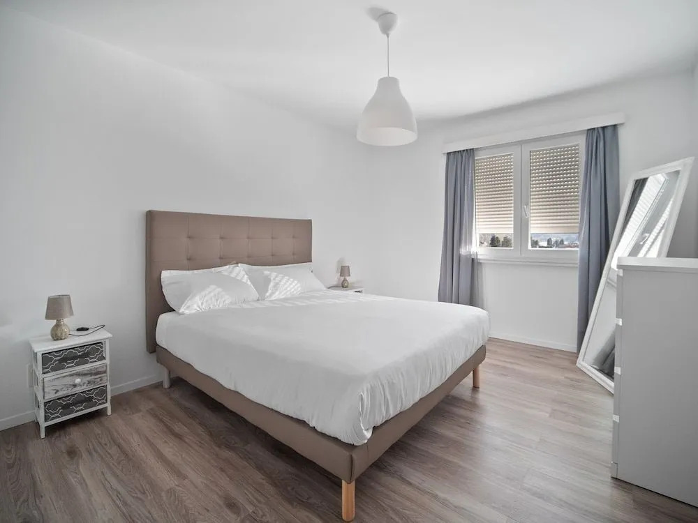 Caslano City Apartments