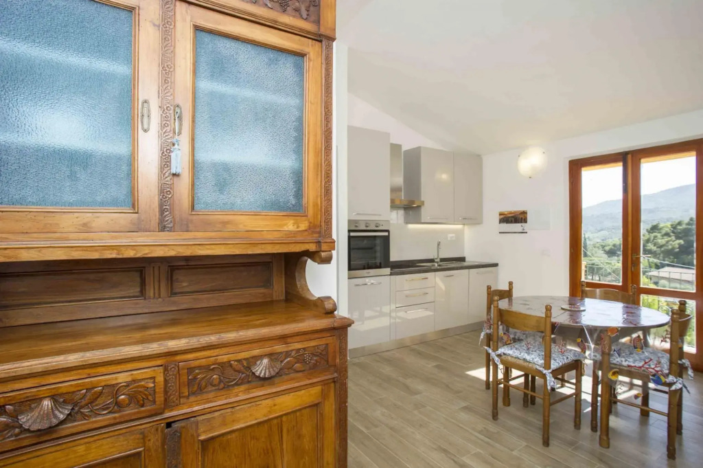 Casa del Colle sleeps 4 on the first floor equipped with every comfort near Procchio-CASA DEL COLLE