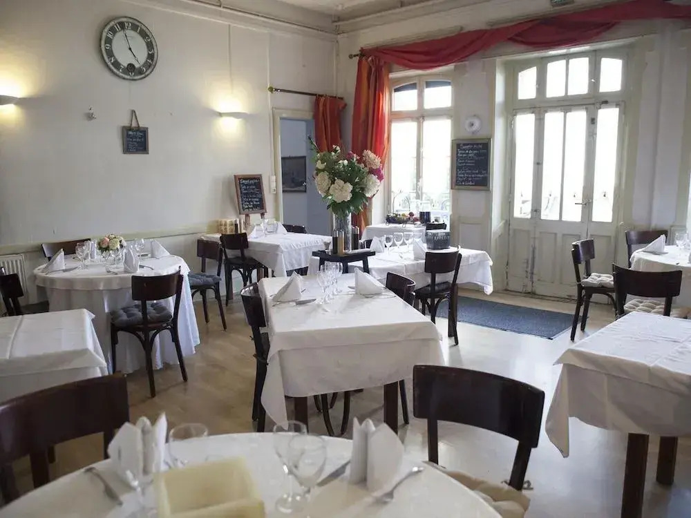 Aux Lys dOr