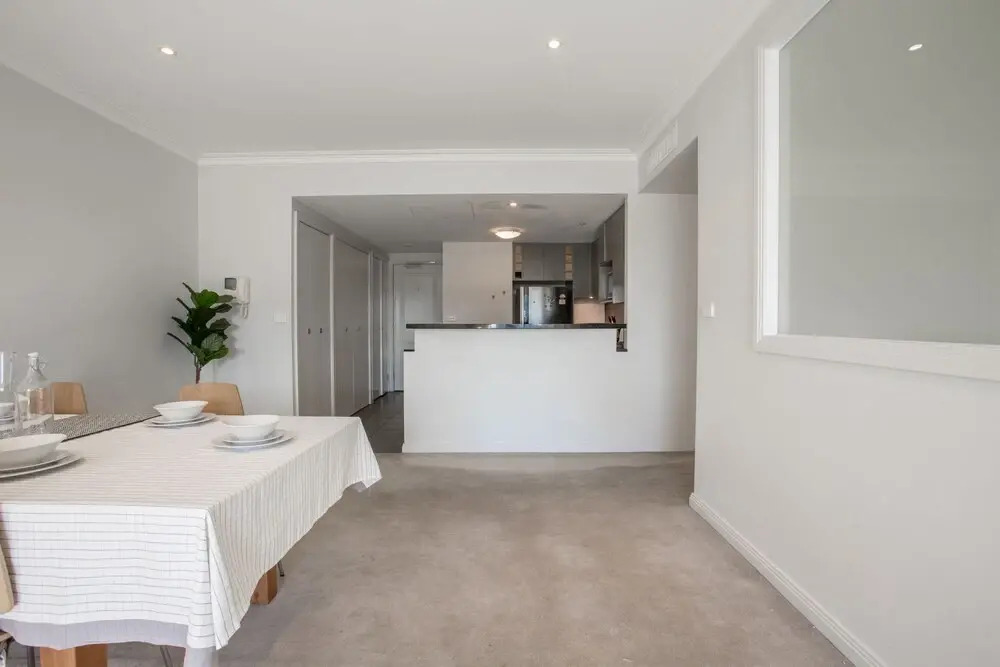 Russell St. Hotel Apartment
