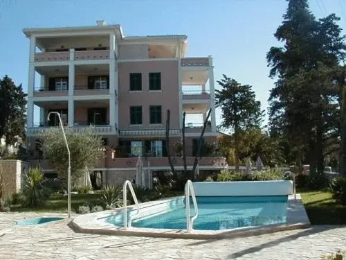 Villa Hresc M