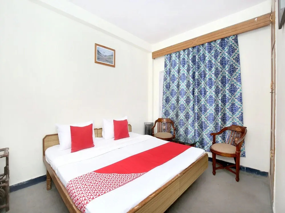 OYO 12858 Home 3BHK The Pavalion