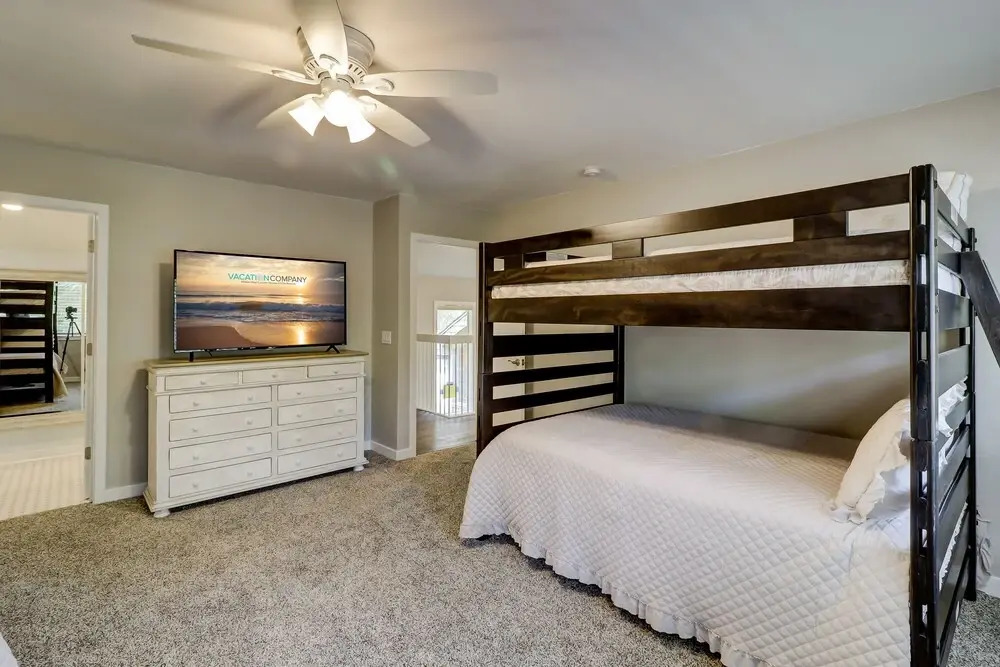 1 West Garrison