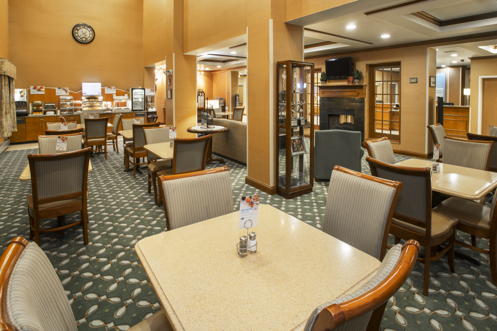 Holiday Inn Express & Suites Culpeper by IHG