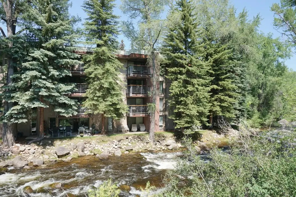 Recently Remodeled Including New Appliances - Corner Unit - River Location 3 Bedroom Condo by RedAwning