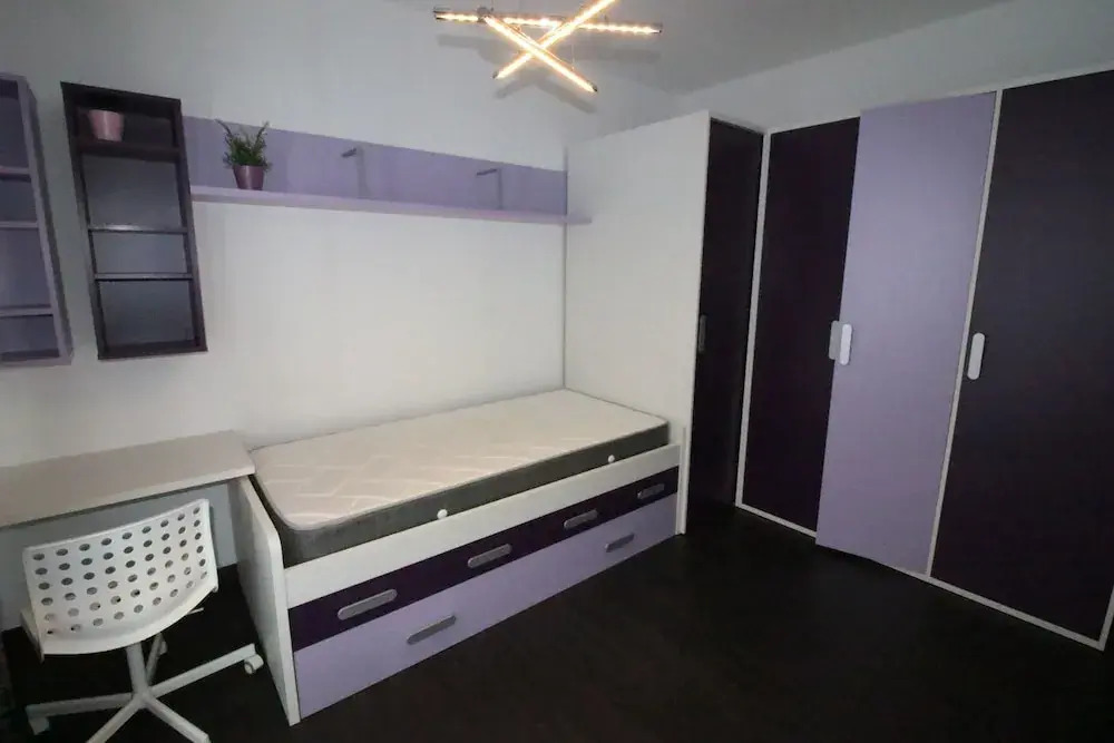 Villa con piscina Activa28