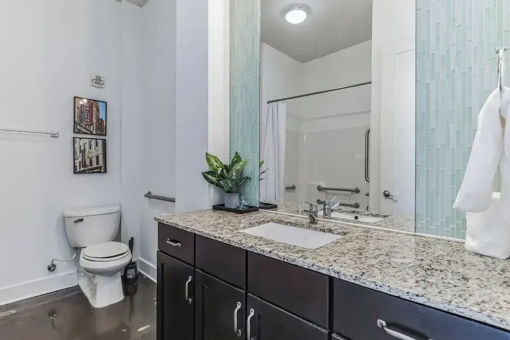1 BDR Loft Close to Vanderbilt Hospital