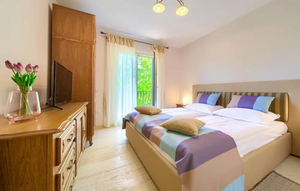 Stunning Home in Malinska With Wifi, Outdoor Swimming Pool and Heated Swimming Pool