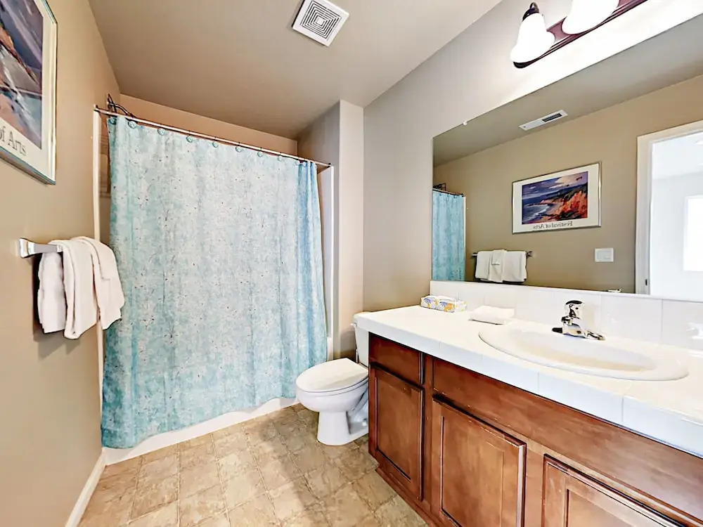 1595 Sundown Home 2 Bedrooms 2.5 Bathrooms Home