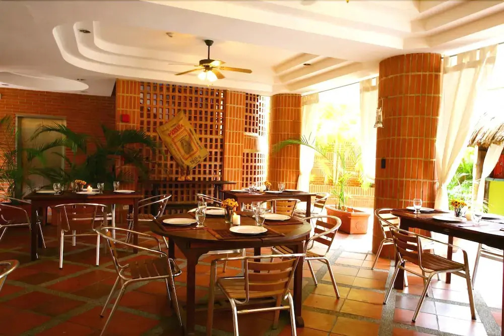 Costa Real Suites