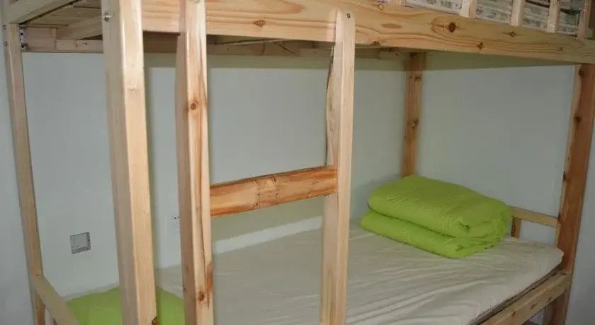 Linxi Xiaozhu Youth Hostel