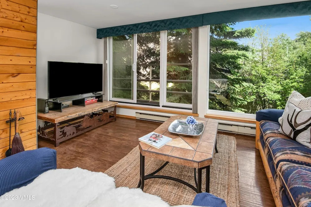 Simba Run 2308 2 Bedroom Condo by RedAwning