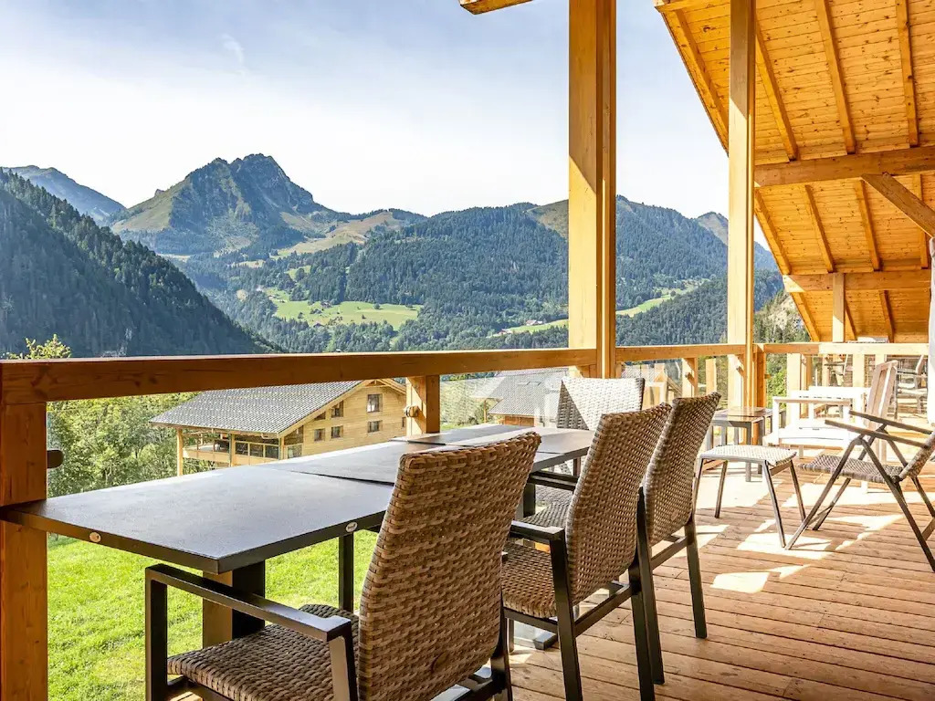 Penthouse with private sauna and wine climate cabinet