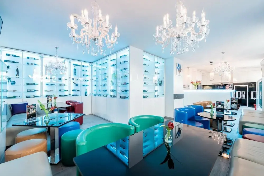 iQ130 Guesthouse