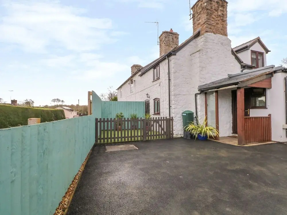 Cross House Cottage