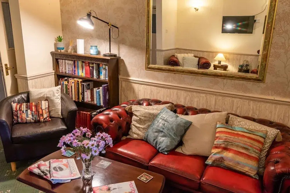 Aarondale Guest House