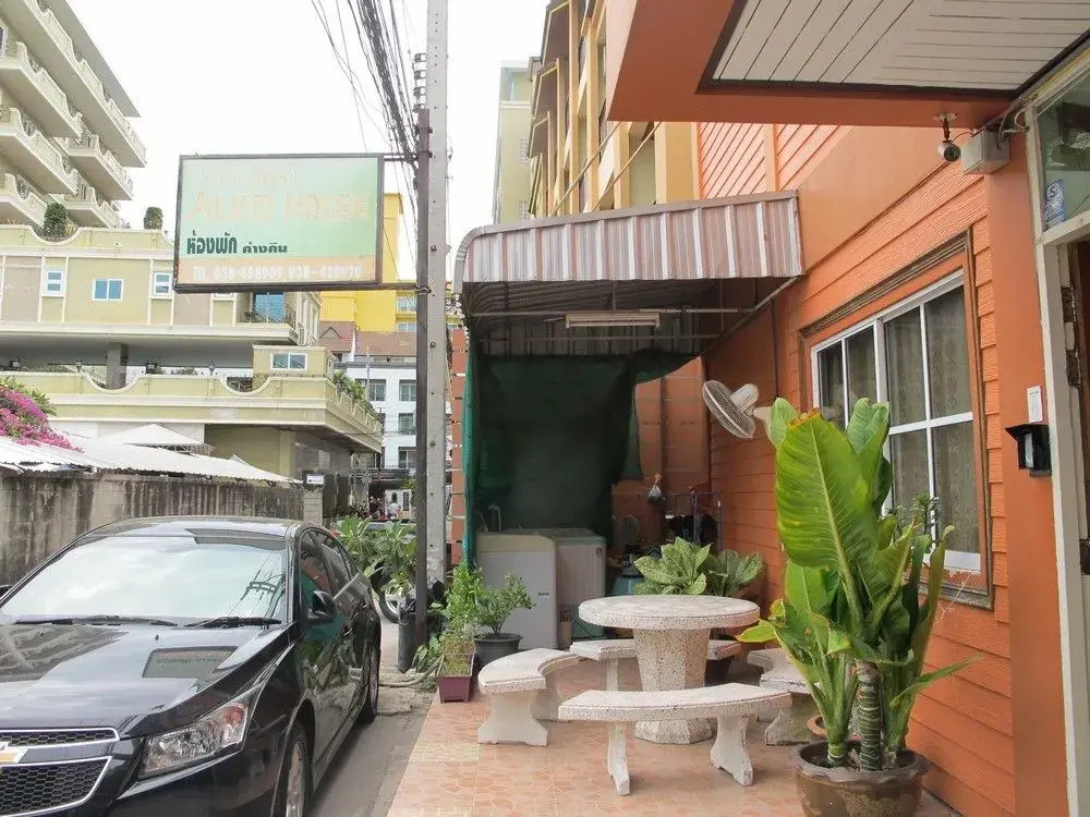 Aura House