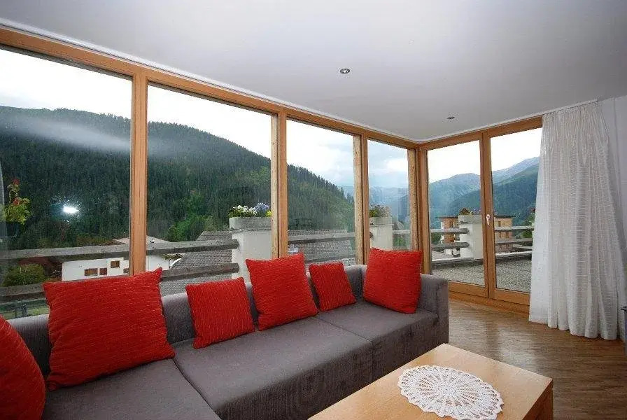 Chalet Sunnäschyn