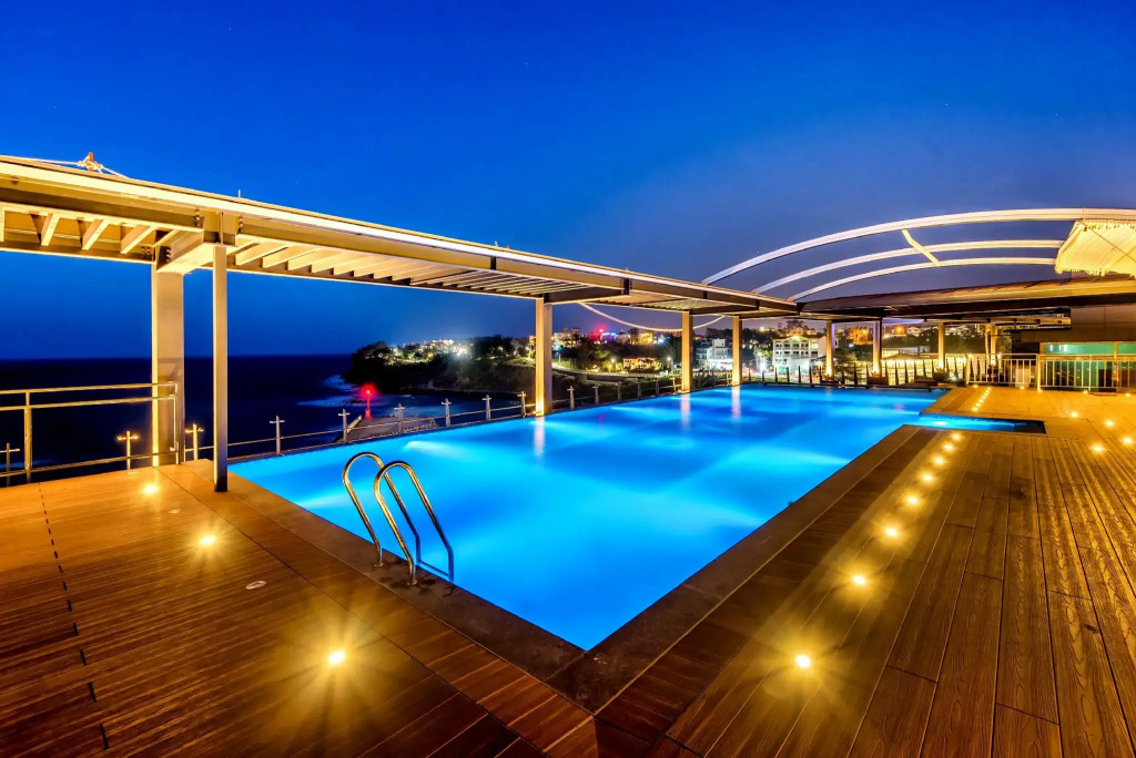 Dyne Oceano Hotel