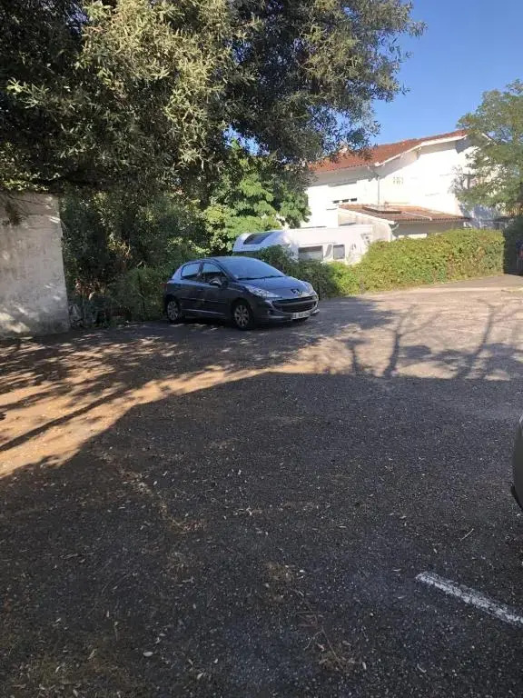 Talence - Studio 25 m2 dans résidence avec parking privé à 10 mn de Bordeaux en Tram