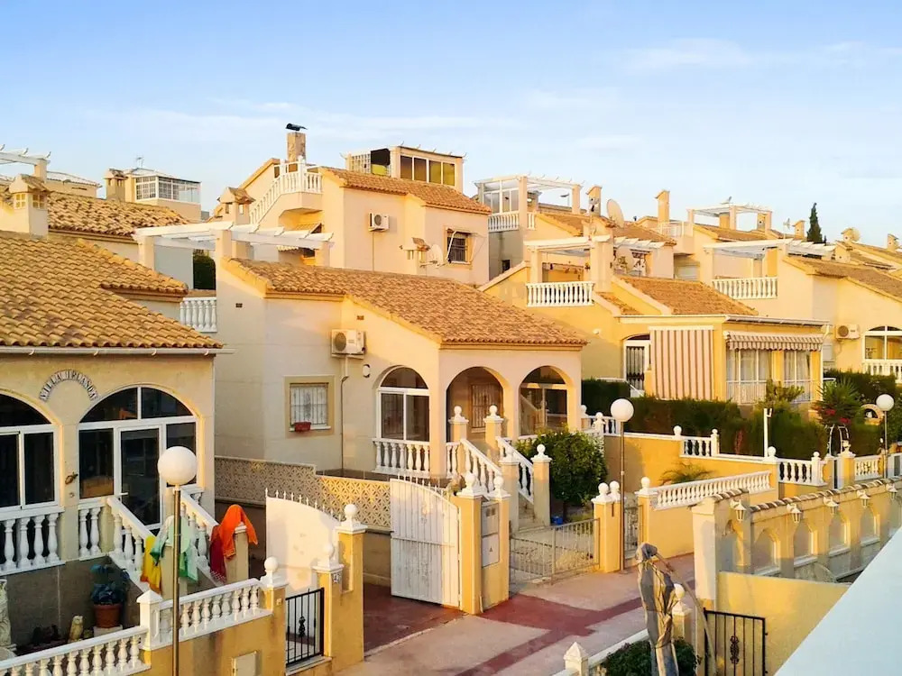 Apartment With 2 Bedrooms in Alicante, With Wonderful Mountain View, P