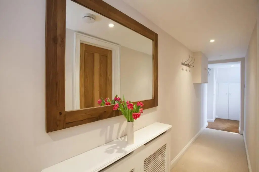 Luxury 2-Bed Marylebone Georgian House with Private Garden & Office