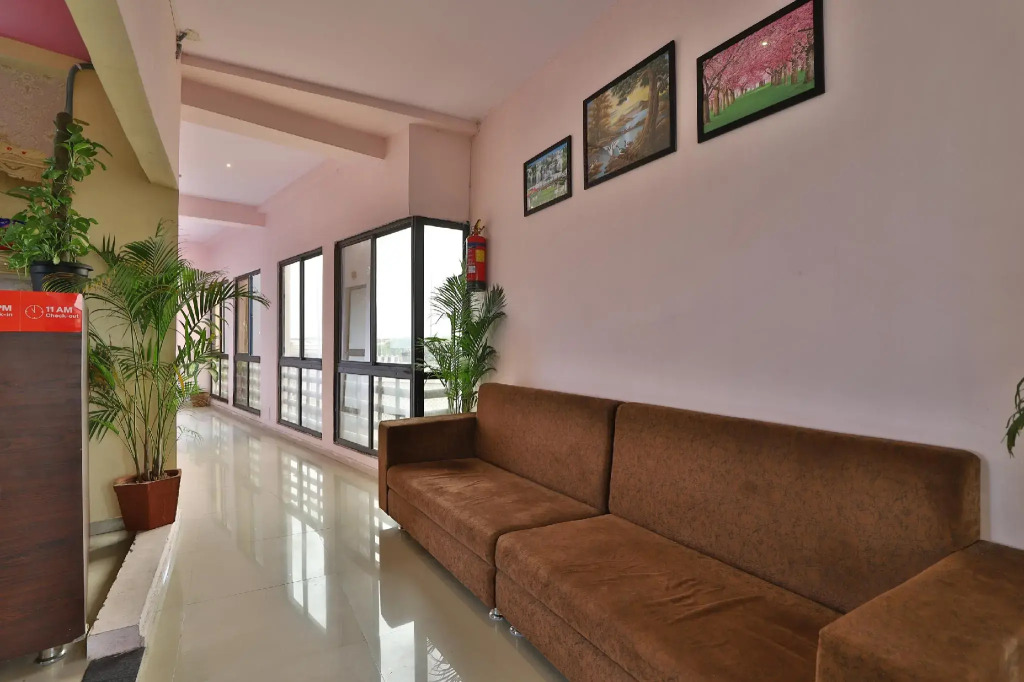Hotel O D K Guest House