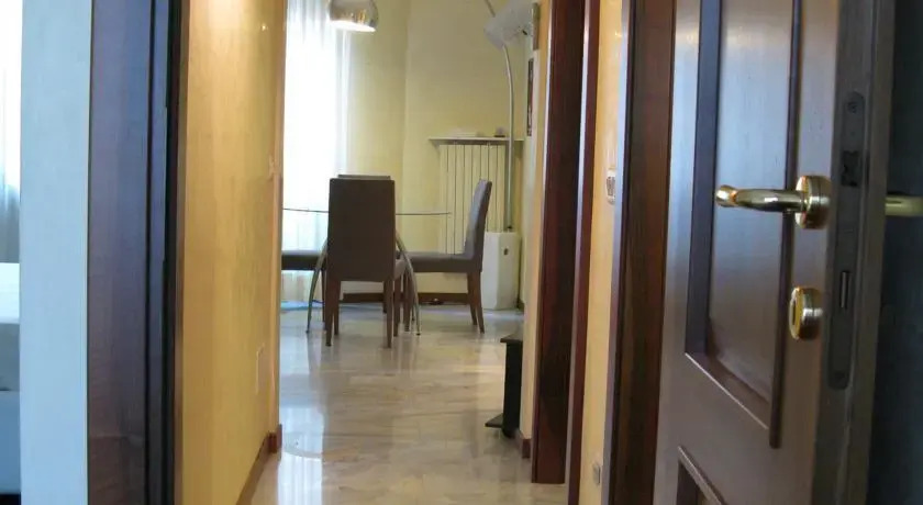 Appartamento Piazza Napoli